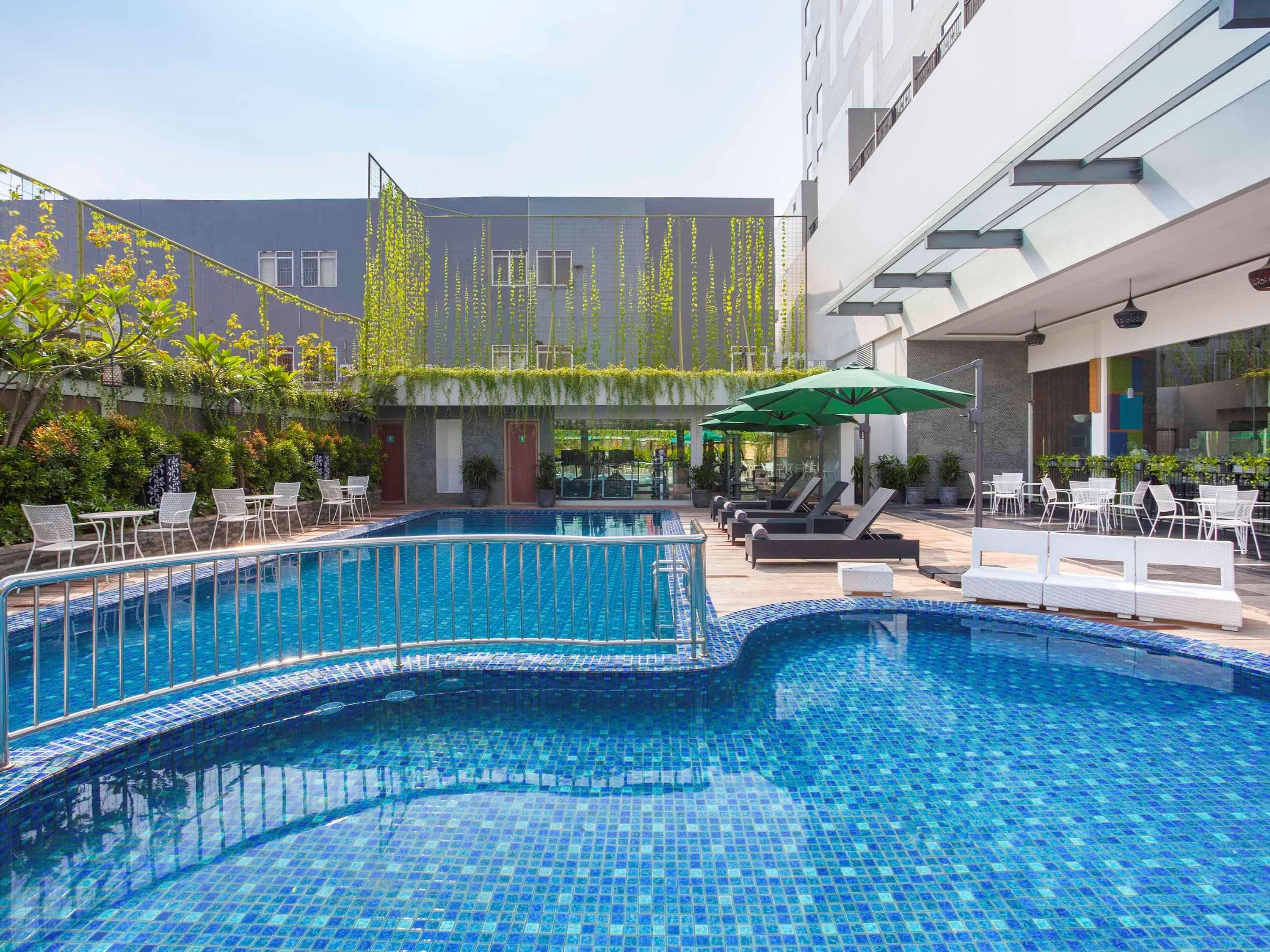 Ibis Styles Cikarang Hotel Bekasi Buitenkant foto