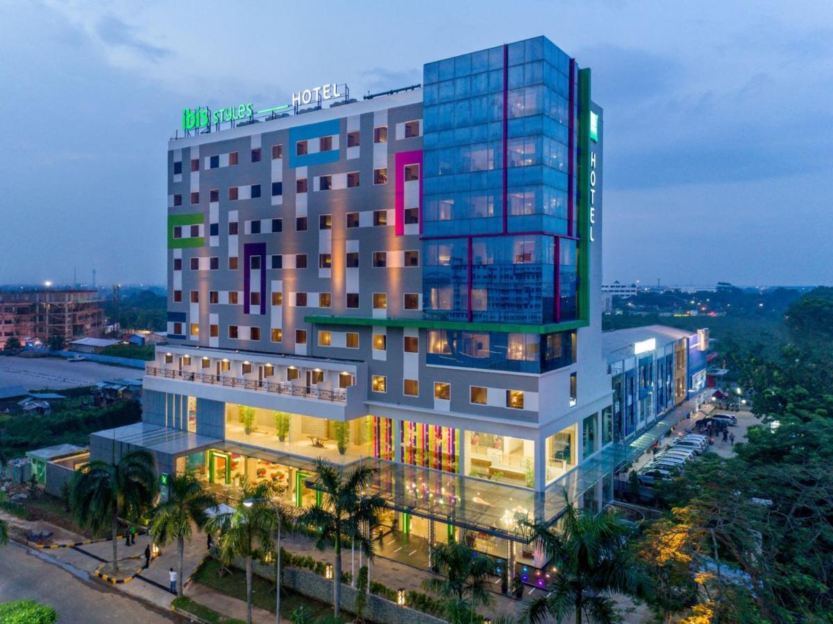 Ibis Styles Cikarang Hotel Bekasi Buitenkant foto